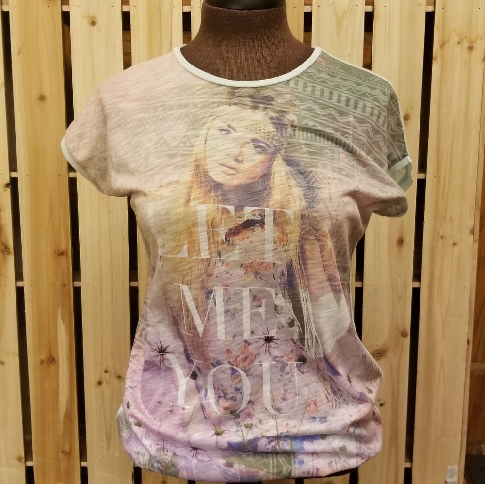 Atmosphere Boho "LET ME ❤ YOU" Graphic Tee Size XS